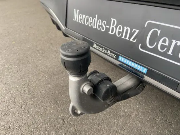 MERCEDES-BENZ EQA 350 AMG Line 4Matic
