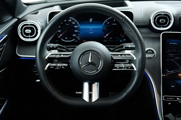 MERCEDES-BENZ C 220 d AMG Line 4matic Swiss Star S206