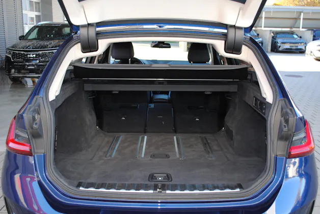 BMW 320d xDrive 48V Touring Sport Line Steptronic