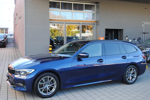BMW 320d xDrive 48V Touring Sport Line Steptronic