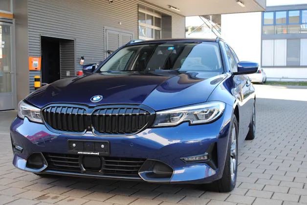 BMW 320d xDrive 48V Touring Sport Line Steptronic