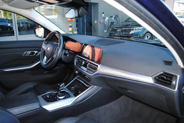 BMW 320d xDrive 48V Touring Sport Line Steptronic