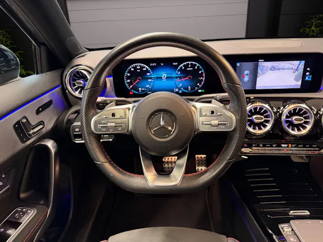MERCEDES-BENZ A 200 AMG Line