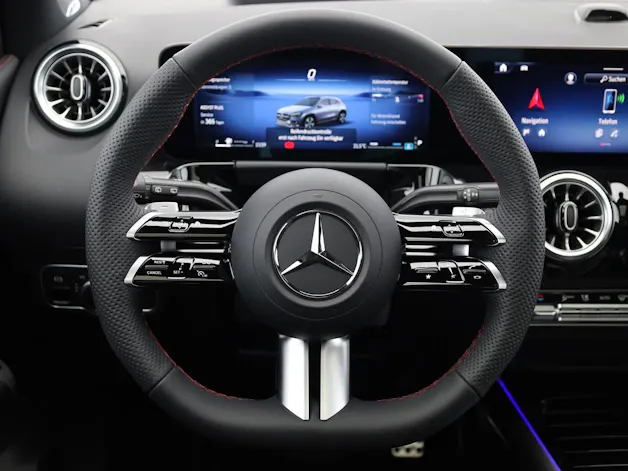 MERCEDES-BENZ GLA 250 4Matic 8G-DCT
