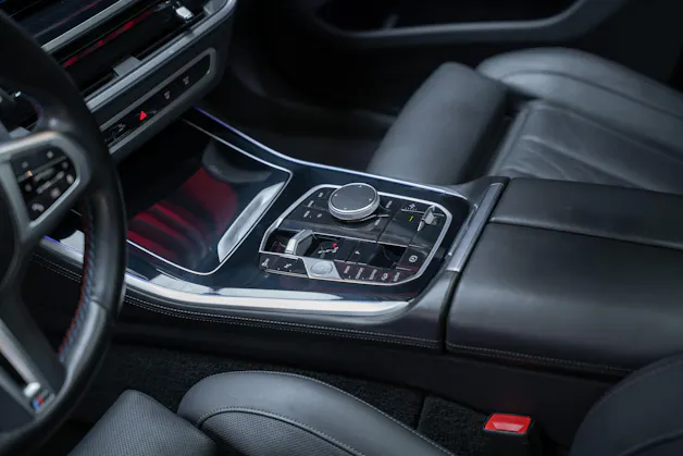 BMW X5 M60i xDrive / Panorama-Schiebedach / HeadUp / 360°Kamera