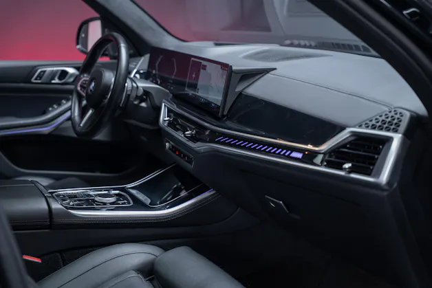 BMW X5 M60i xDrive / Panorama-Schiebedach / HeadUp / 360°Kamera