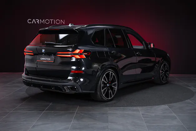 BMW X5 M60i xDrive / Panorama-Schiebedach / HeadUp / 360°Kamera