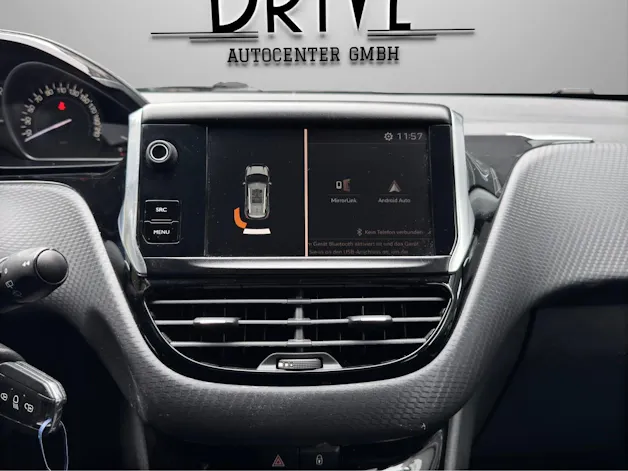 PEUGEOT 2008 1.2 PureTech Style EAT6 *CarPlay*Sitzheizung*Tempomat uvm.*
