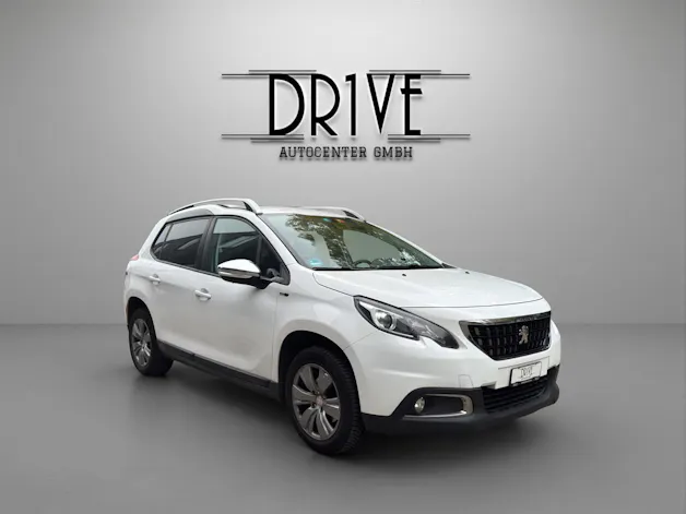 PEUGEOT 2008 1.2 PureTech Style EAT6 *CarPlay*Sitzheizung*Tempomat uvm.*