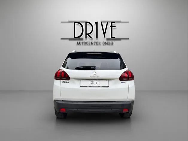 PEUGEOT 2008 1.2 PureTech Style EAT6 *CarPlay*Sitzheizung*Tempomat uvm.*