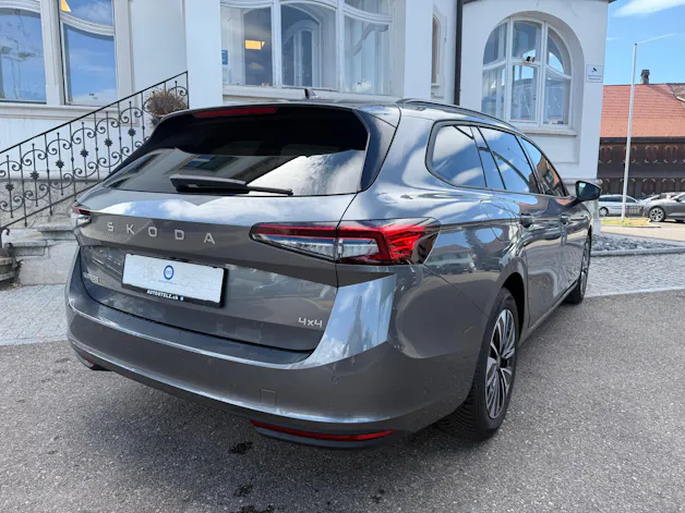 SKODA Superb Combi 2.0 TSI Selection 4x4 DSG