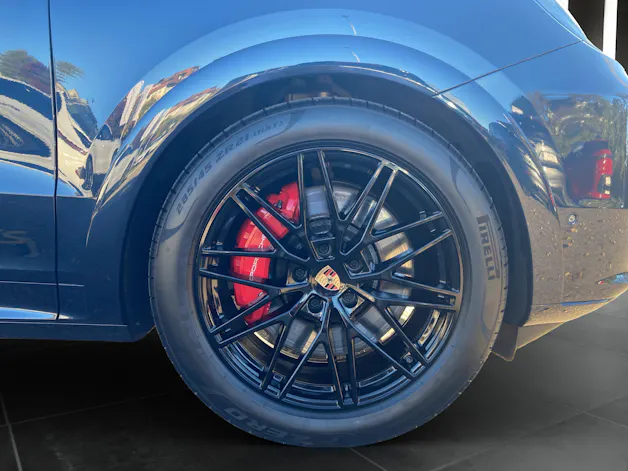 PORSCHE Cayenne GTS Coupé