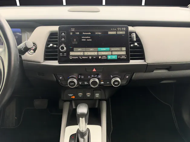 HONDA Jazz 1.5i-MMD Crosstar Executive E-CVT