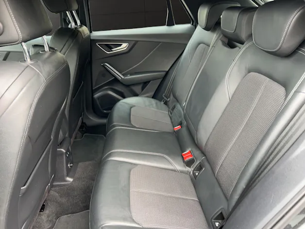 AUDI Q2 40 TFSI Sport Attraction quattro S-tronic