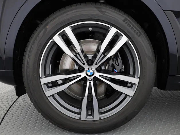 BMW X7 G07 40d xDrive SAG