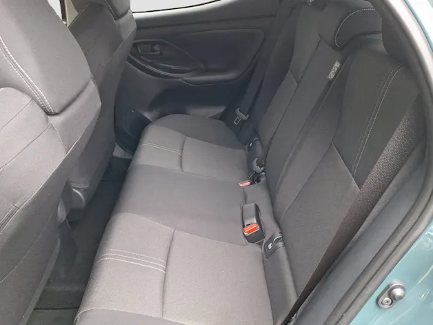 Toyota Yaris 1.5 VVT-i HSD Trend