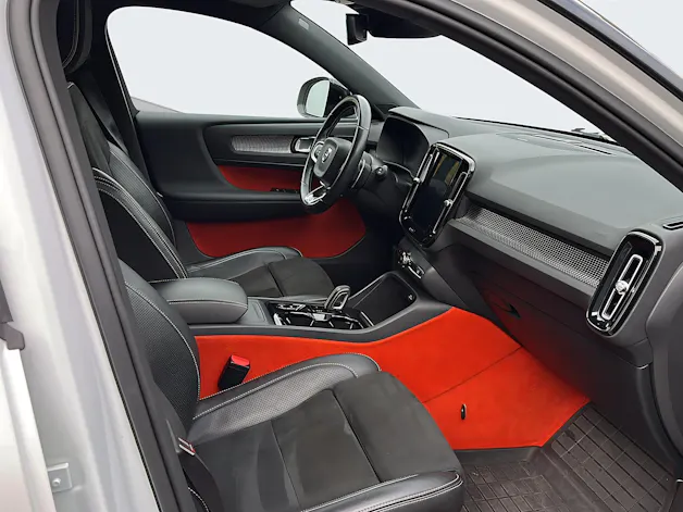 VOLVO XC40 2.0 D4 R-Design AWD