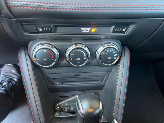MAZDA 2 1.5 90 Revolution