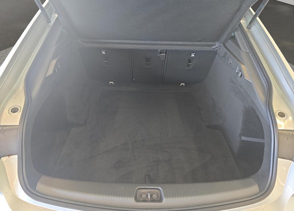 Vehicle image 12 Vehicle image 12