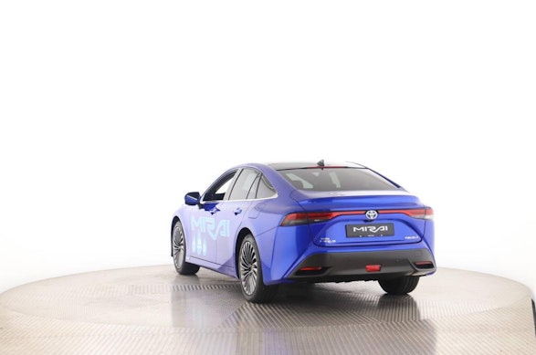 Toyota Mirai Fuel Cell Platinum 15