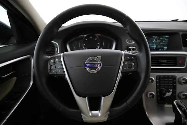 Volvo V60 2.4 D4 Summum AWD