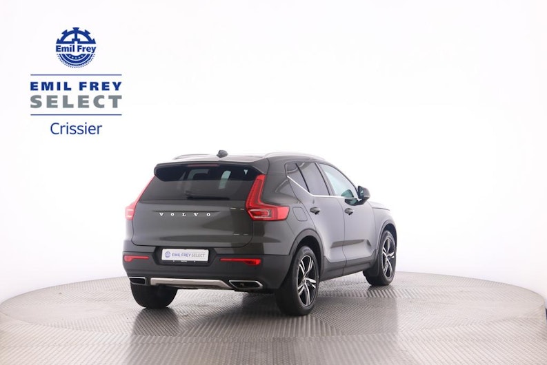 Vehicle image VOLVO XC40