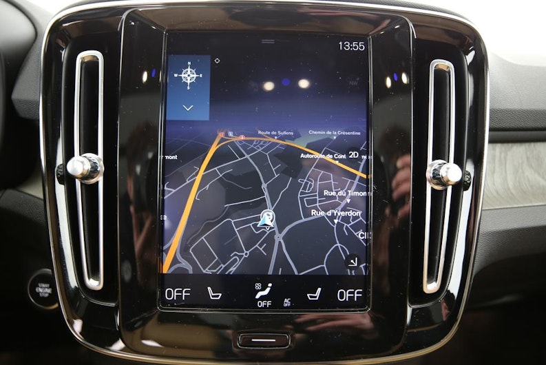 Vehicle image VOLVO XC40