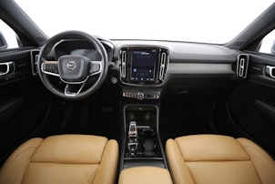 Vehicle image VOLVO XC40 2.0 T4 Inscription AWD