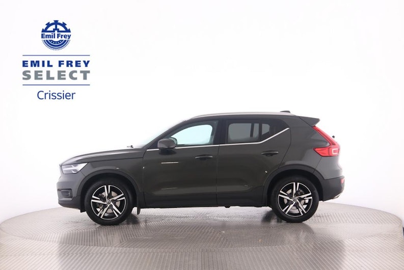Vehicle image VOLVO XC40