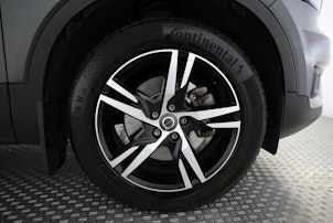 Vehicle image VOLVO XC40 2.0 T4 Inscription AWD