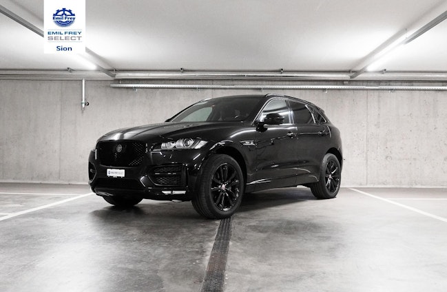 First vehicle image