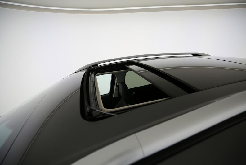 Vehicle image FORD KUGA