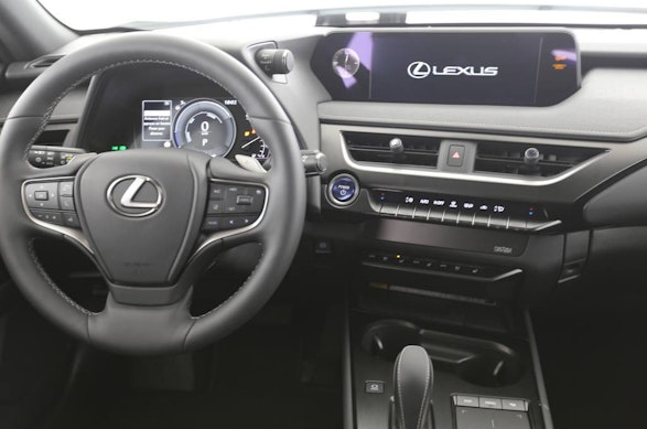 LEXUS UX 300e Excellence 5