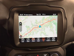 https://vehicle.imgix.net/546180/1f0b5202-5670-4ae2-82d1-45c08b3eb8e3.jpg