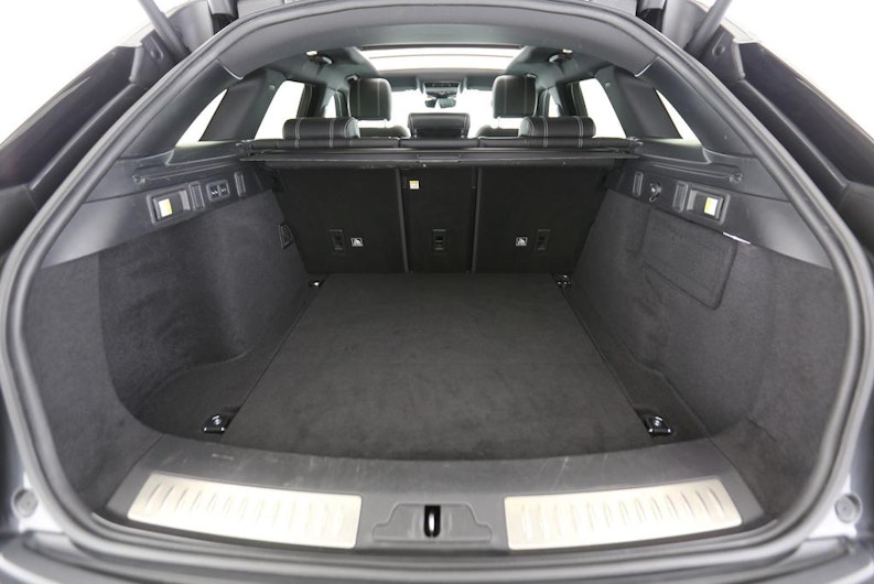 Vehicle image LAND ROVER RANGE ROVER VELAR