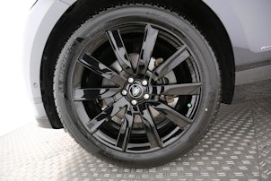 Vehicle image LAND ROVER Range Rover Velar 3.0 D 300 R-Dynamic S