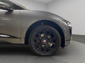 Vehicle image JAGUAR I-Pace EV400 SE AWD