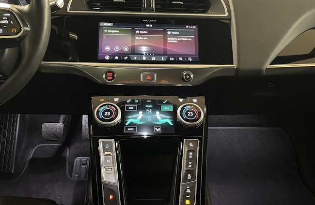 Vehicle image 9 Vehicle image 9