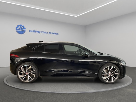 Vehicle image 3 Vehicle image 3