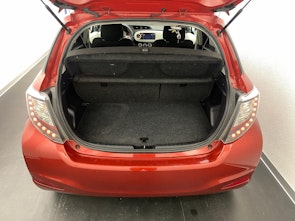 Vehicle image TOYOTA Yaris 1.33 VVT-i Trend