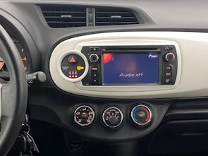 Vehicle image TOYOTA Yaris 1.33 VVT-i Trend