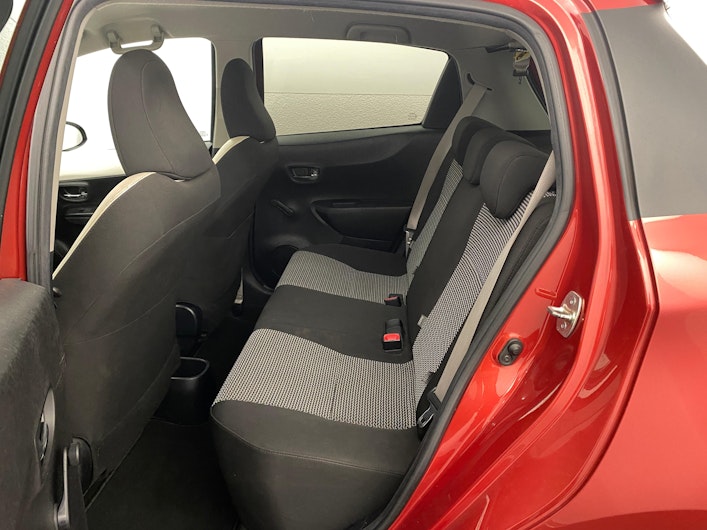 Vehicle image TOYOTA YARIS